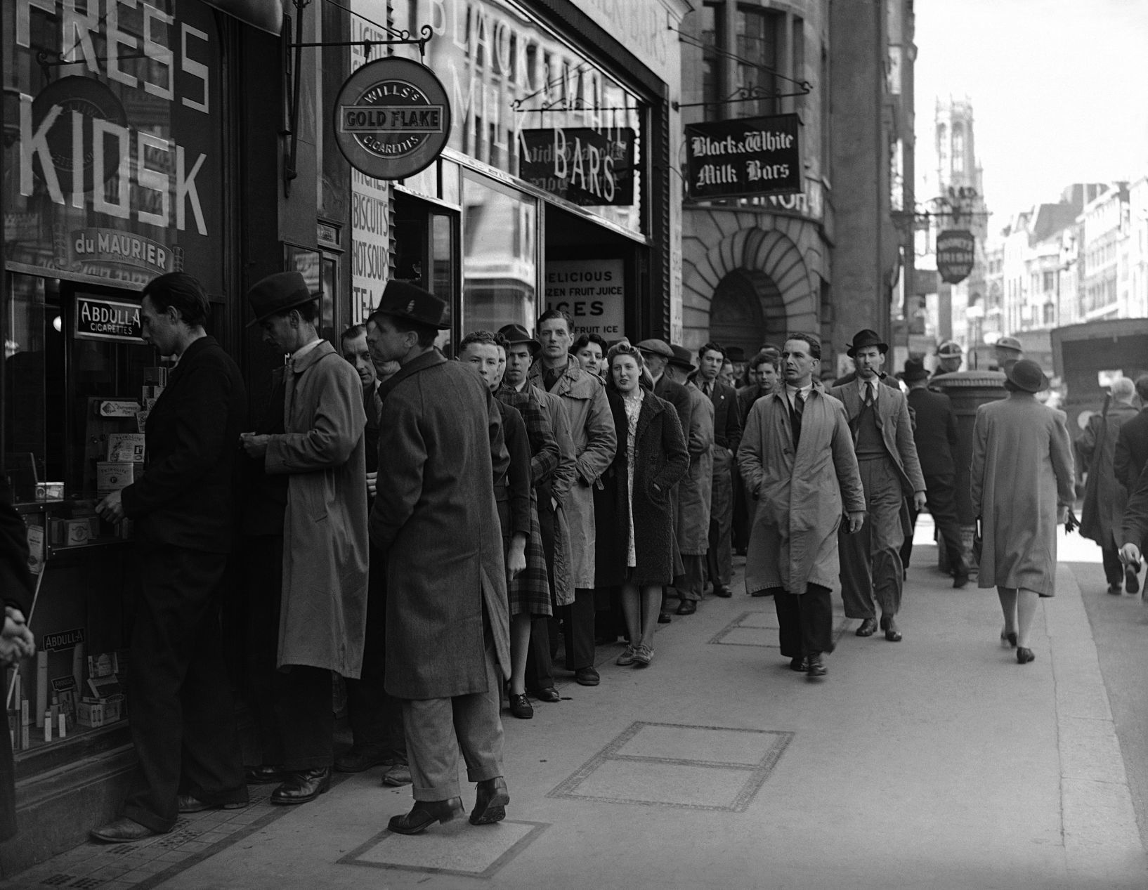 WWII London Cigarette Queue